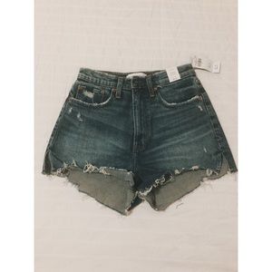 Curve Love - High Rise Mom Short - NWT - size 26